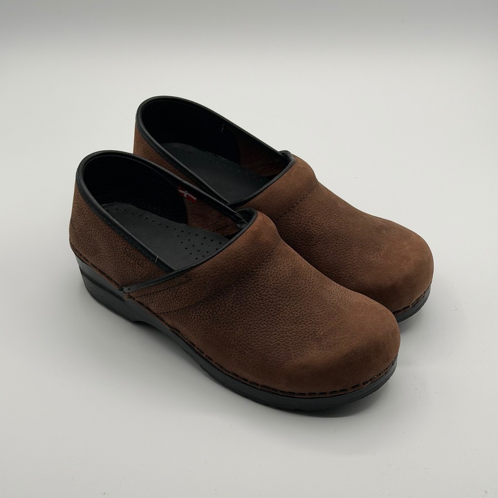 Sanita Professional Brown Leather Clogs Womens 40 Danish Comfort Shoes Slip On